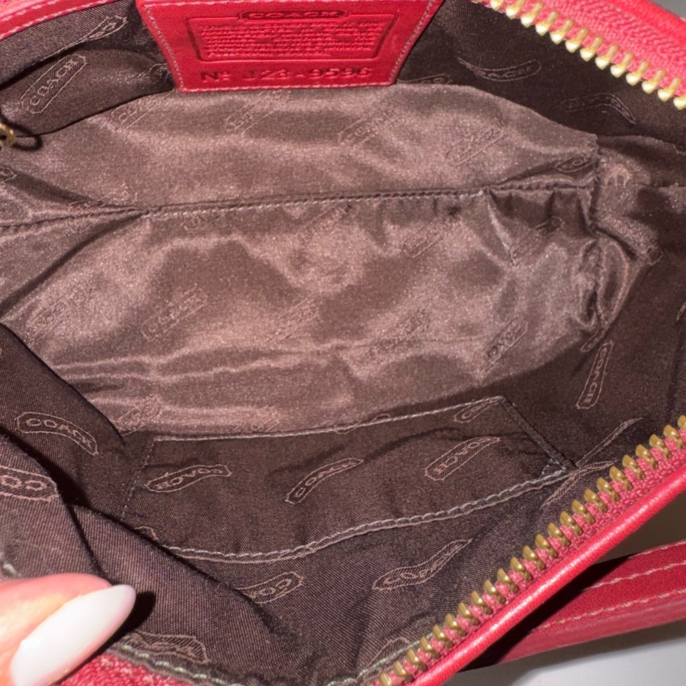 Coach Legacy Leather Hobo 9596 | Red Full Grain Leather | Vintage Y2K | - Picture 9 of 11